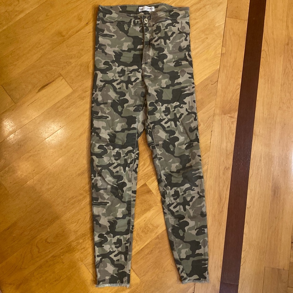Zara girls camo pants